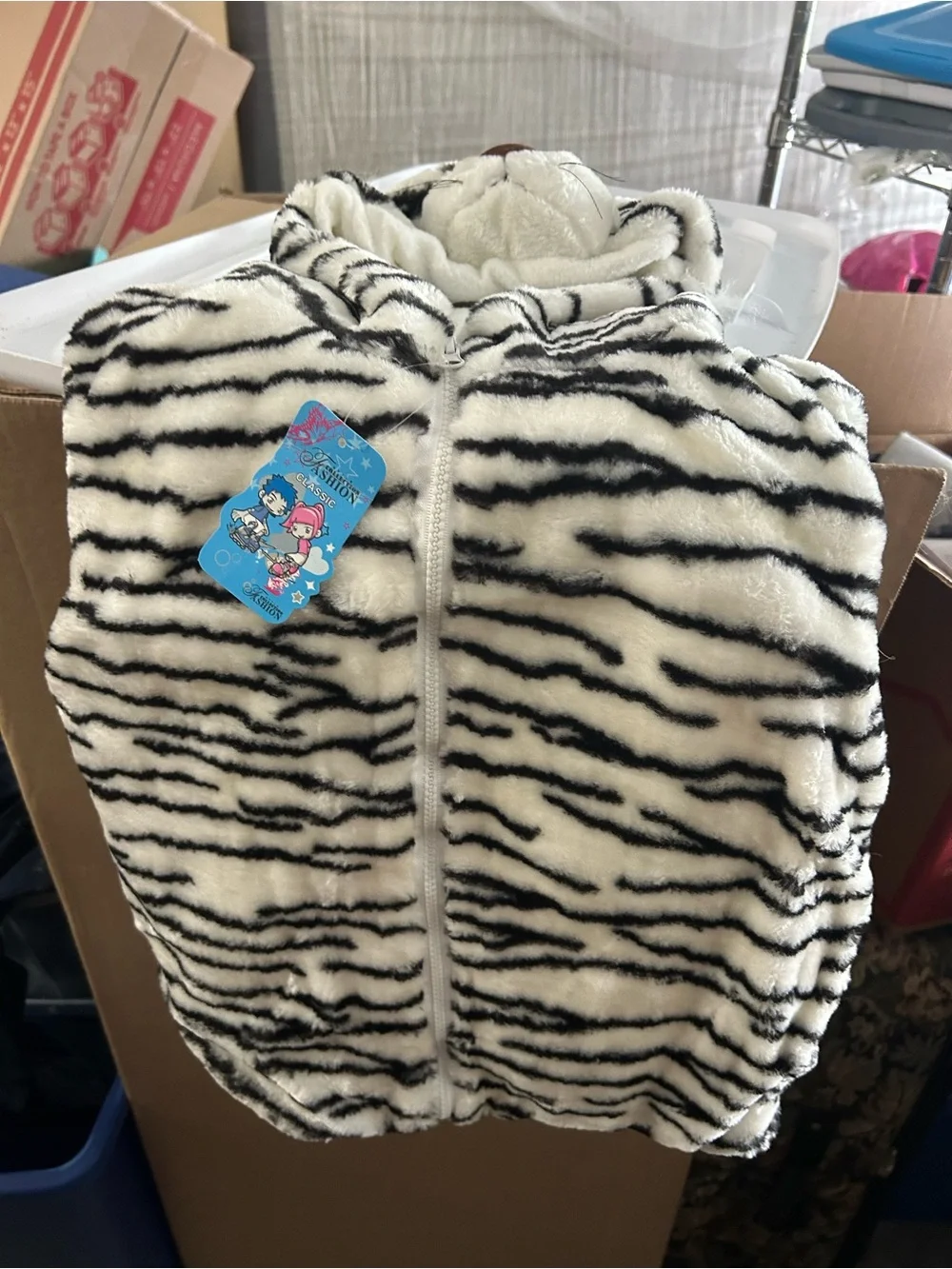 Plush cat Hooded Vest for Kids - White & Black